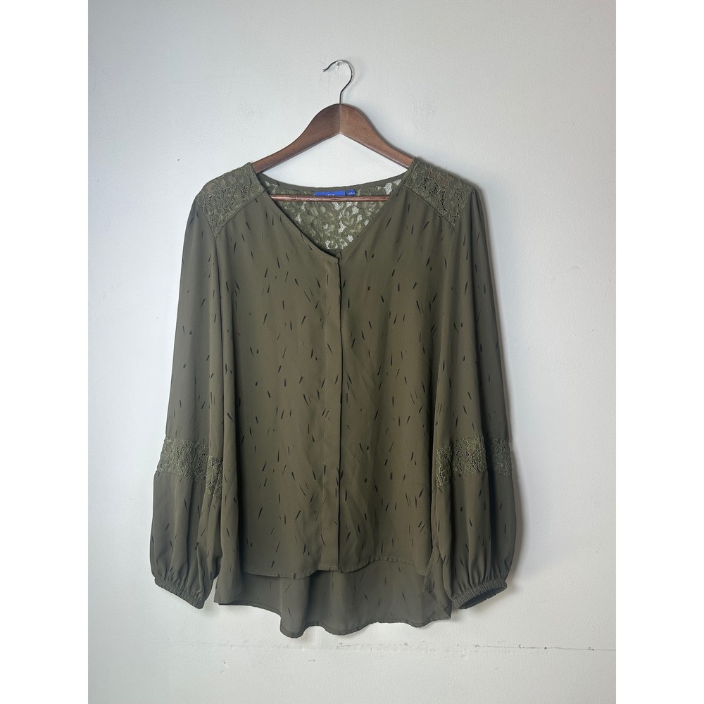 🎃 Apt. 9 Military Green Lace Trim Dash Print High Low Blouse Large